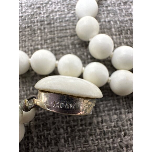 Vintage Japan White Beaded Double Strand Necklace w/ Round Clasp Womens Fashion - Picture 4 of 6